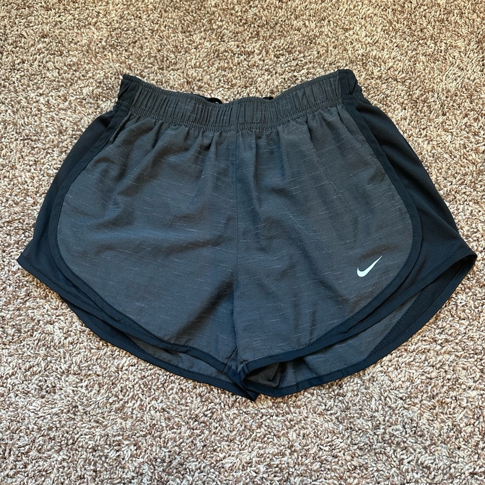 NIKE DRI-FIT TEMPO RUNNING SHORTS